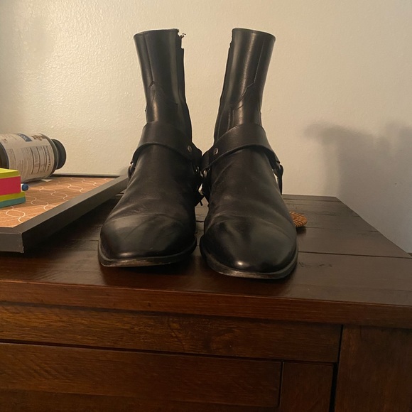 Story Et Fall Black Harness Leather Boots - Picture 2 of 5